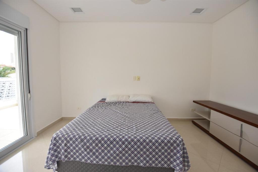Casa Com Piscina A 150M Da Praia Da Enseada 과루자 외부 사진